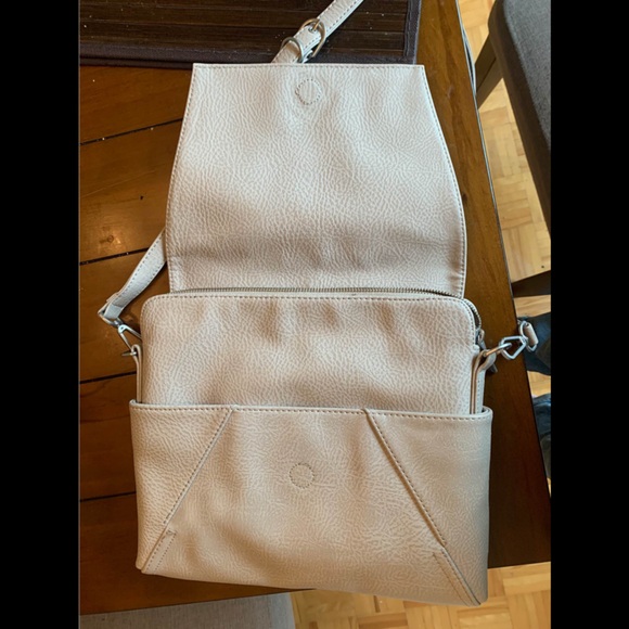 Matt & Nat Dwell Minka PVC Convertible Crossbody Bag - Picture 8 of 11